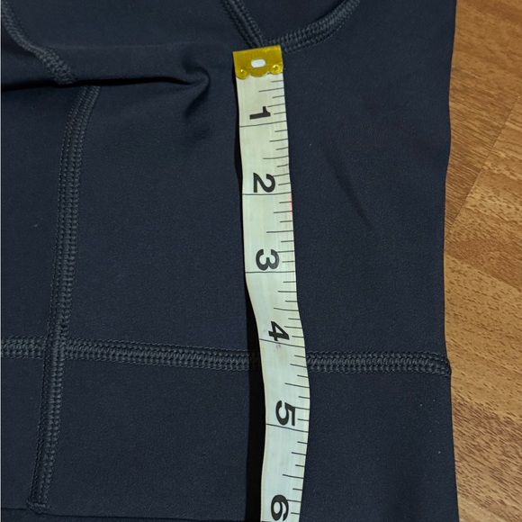 Black Athletic Shorts with Modern Design - Picture 11 of 13